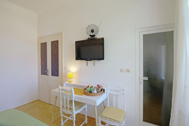 Hotel Guest House Enny - Adults Only