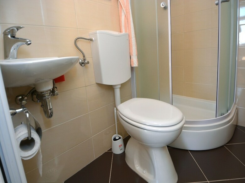 Hotel Guest House Enny - Adults Only