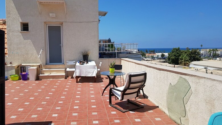 Unique Roof Apartment With Sea View