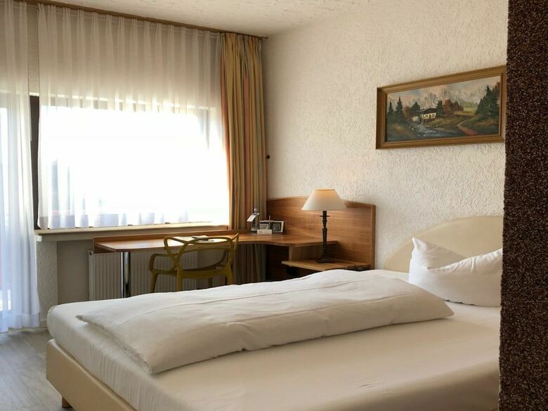 Landidyll Hotel Weidenbr�ck