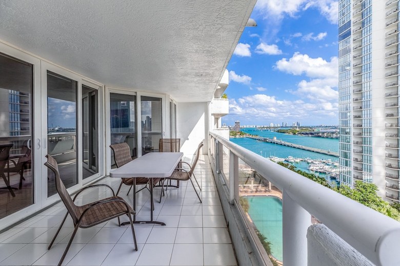 Apartamentos Ocean Breeze And Emerald Water