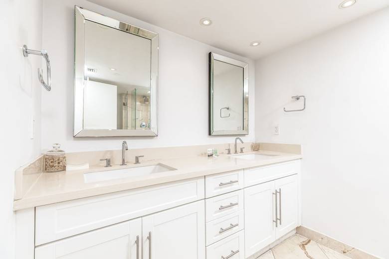 Apartamentos Ocean Breeze And Emerald Water
