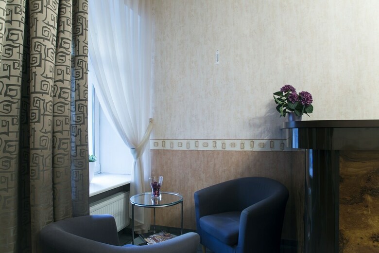 Columb Hotel