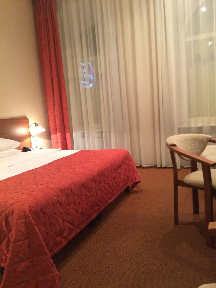 Columb Hotel