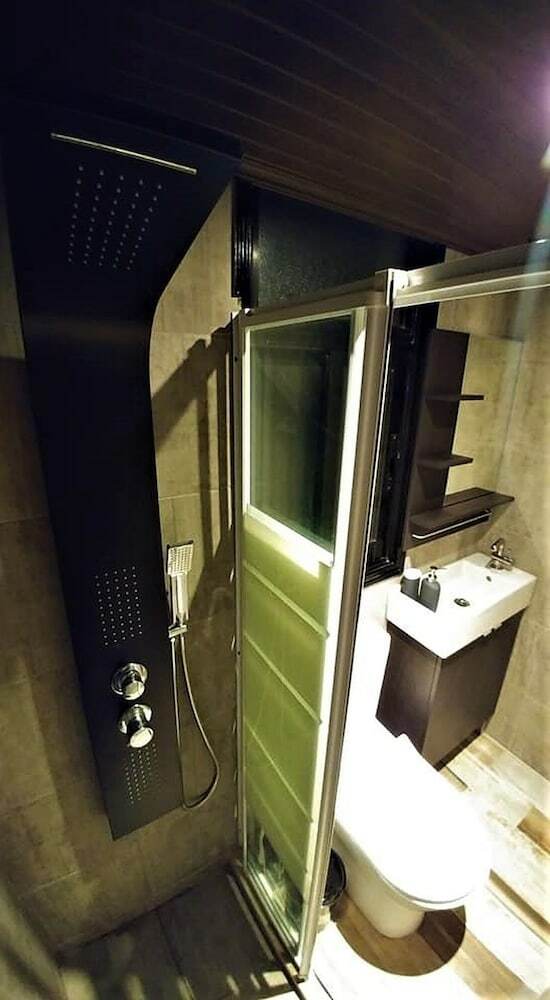 Hotel Perneia Rooms