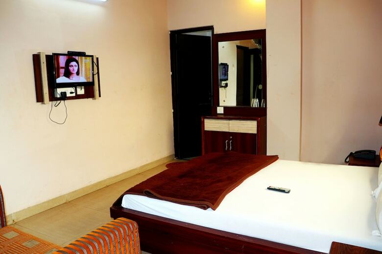Hotel Raj Palace