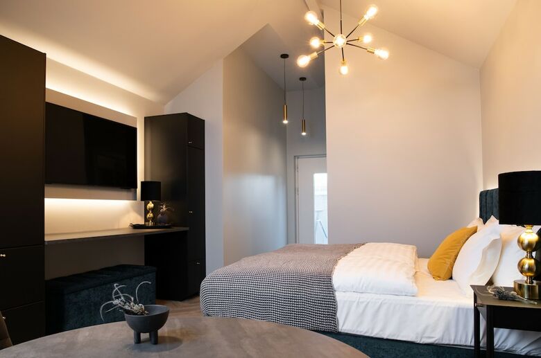 Aparthotel Backyard Apartments By Ylma
