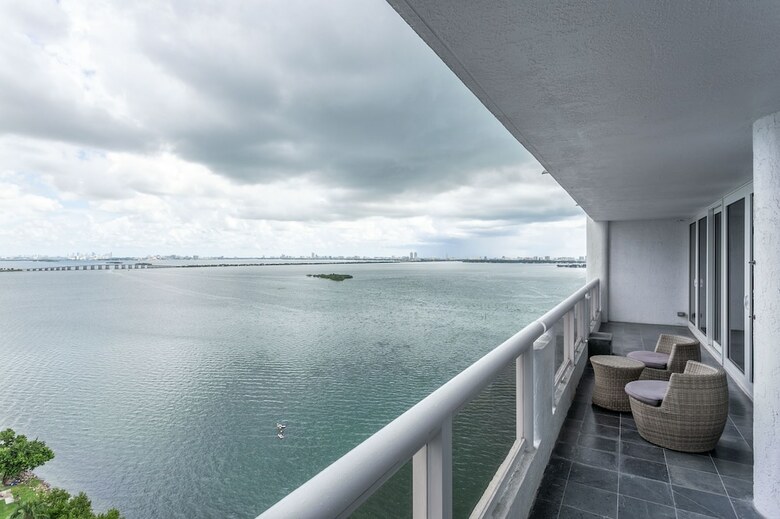 Apartamentos Cozy Oceanview Retreat On The Bay