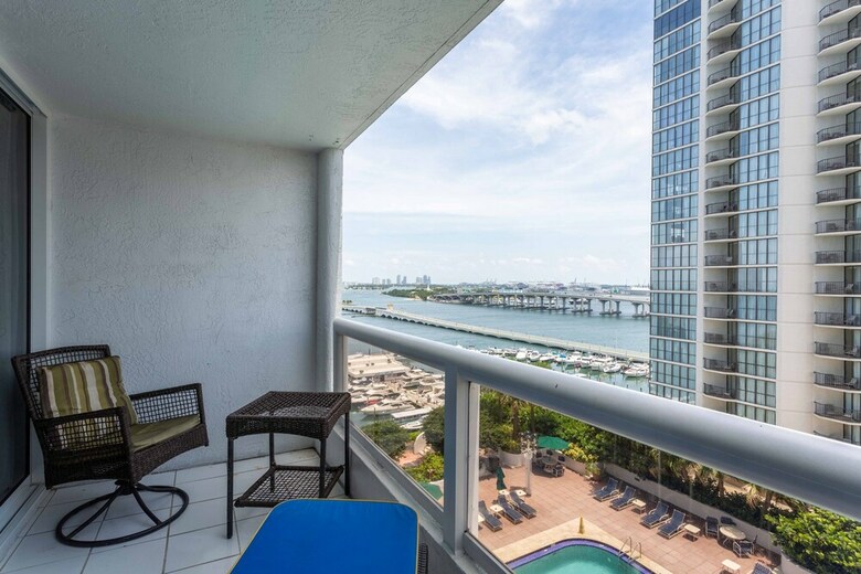 Apartamentos Cozy Oceanview Retreat On The Bay