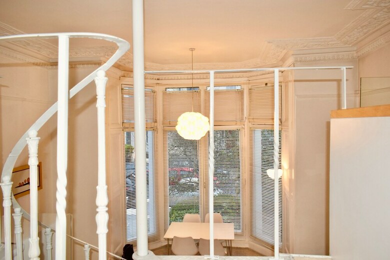 Apartamentos Elegant Mezzanine Studio Flat In Belsize Park
