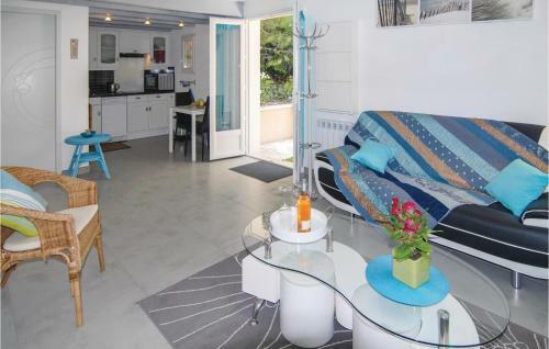 Holiday Home Eyragues Chemin De L'arenier II