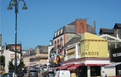 Holiday Home Avenue Du Roi Jacques