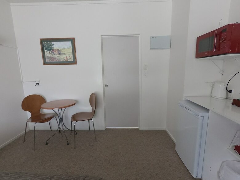 Castle Court Motel