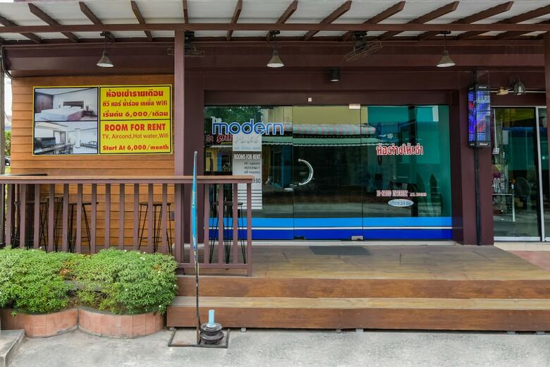 Hotel Oyo 285 The Modern Place