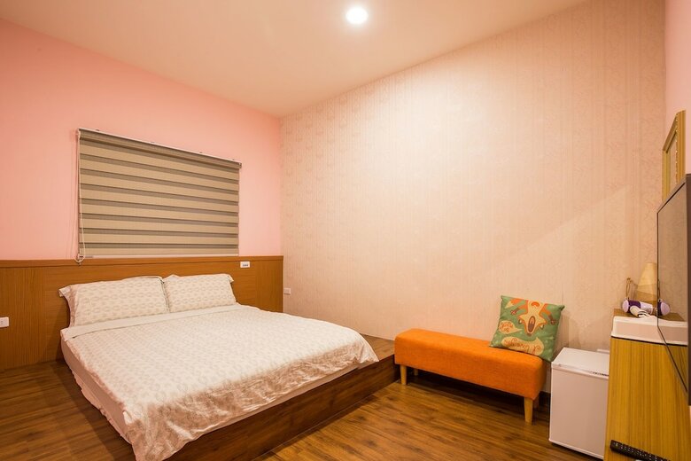 Hotel Holly House Homestay