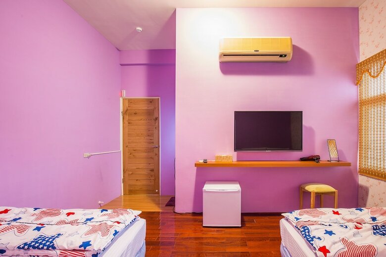 Hotel Holly House Homestay