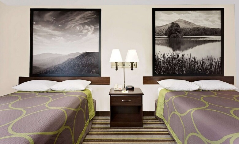 Hotel Super 8 By Wyndham Waynesboro
