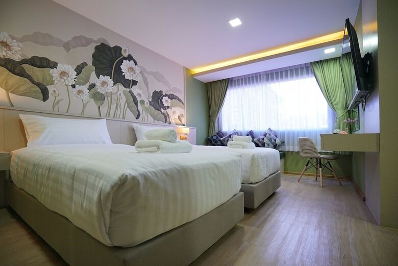The Qube Fifty Hotel