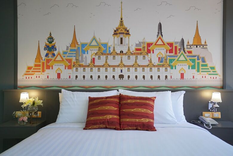 The Qube Fifty Hotel