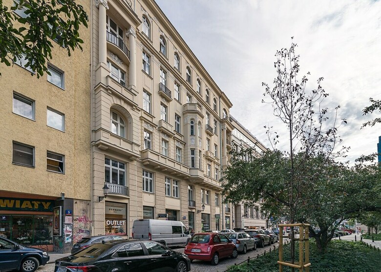 Metro Nowy Swiat Apartment