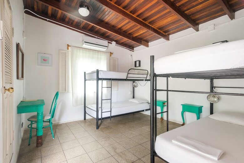 Hostal Selina Shared Manuel Antonio