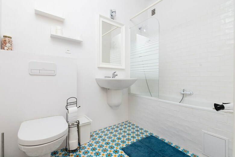 Royal Route Apartment For 10 People