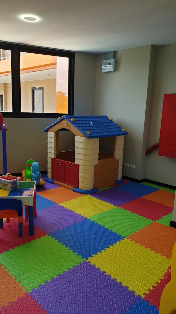 1 Bedroom Apartment With Stunning Views