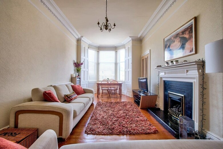 Apartamentos Lovely And Spacious 2br Home On Comiston Road
