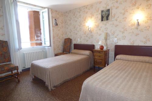 Hotel H�tel Du Lion D'or