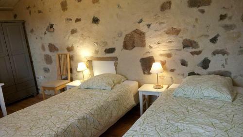 Hostal La Pierre Folle Chambres D'h�tes