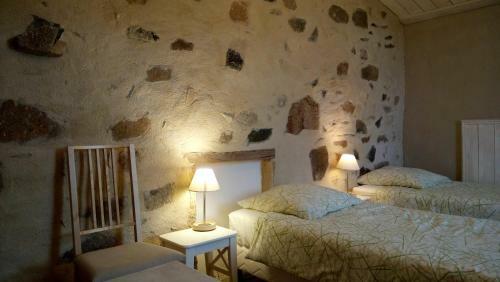 Hostal La Pierre Folle Chambres D'h�tes