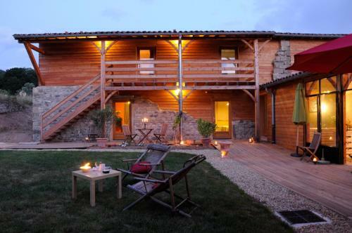 Hostal La Pierre Folle Chambres D'h�tes