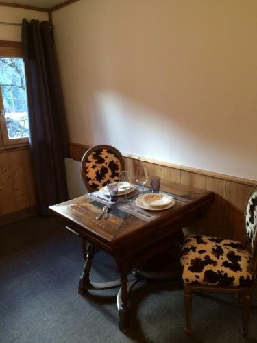 Bed & Breakfast Chambre D'h�te La Tour Du Merle
