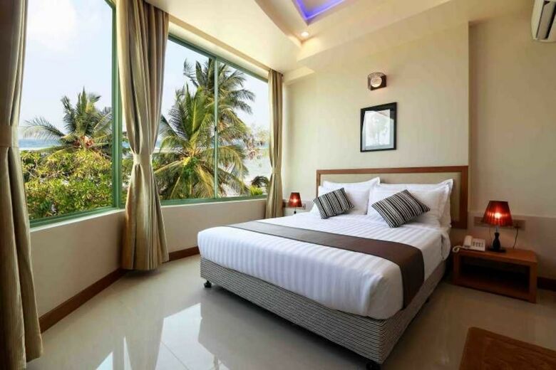 Hotel Season At Hulhumale