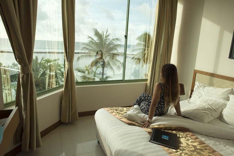 Hotel Season At Hulhumale