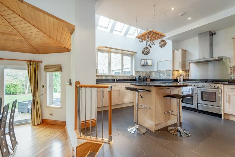 Apartamentos Luxury 6-bed House With Pool