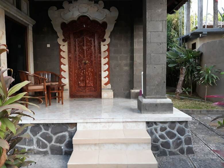 Bed & Breakfast Puri Bali Lovina