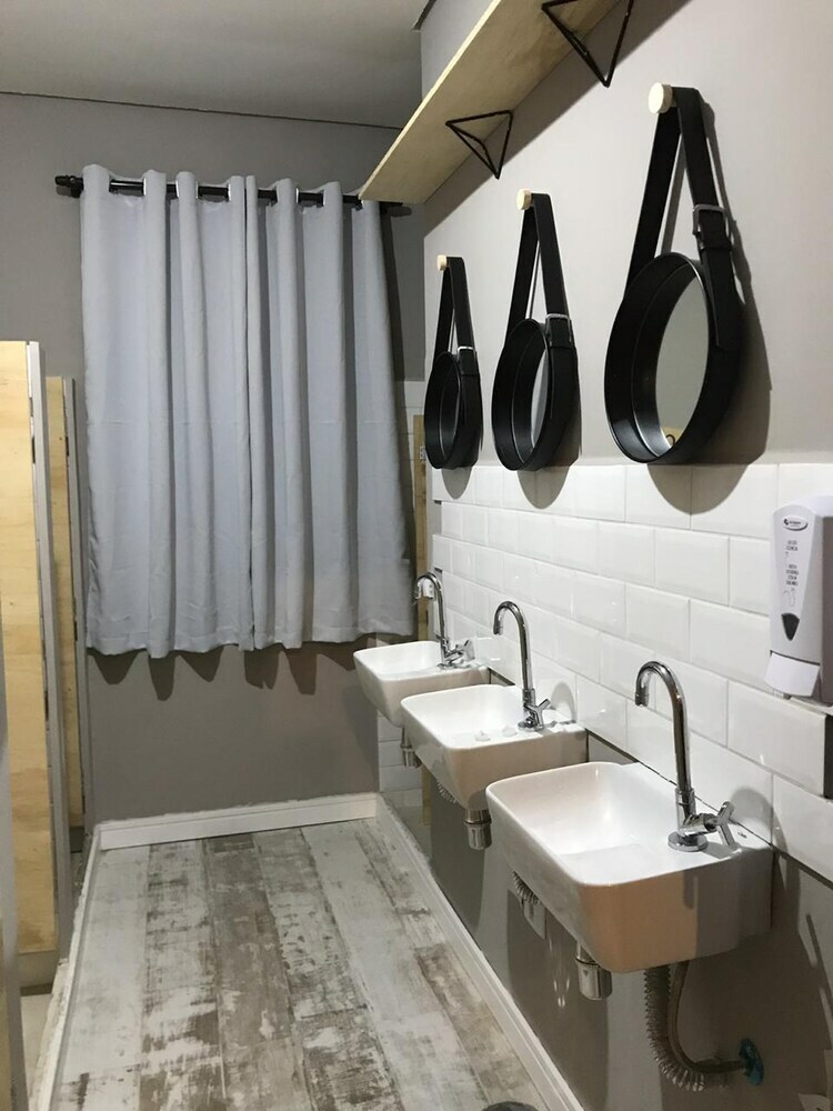 Hostal Imagina Hostel