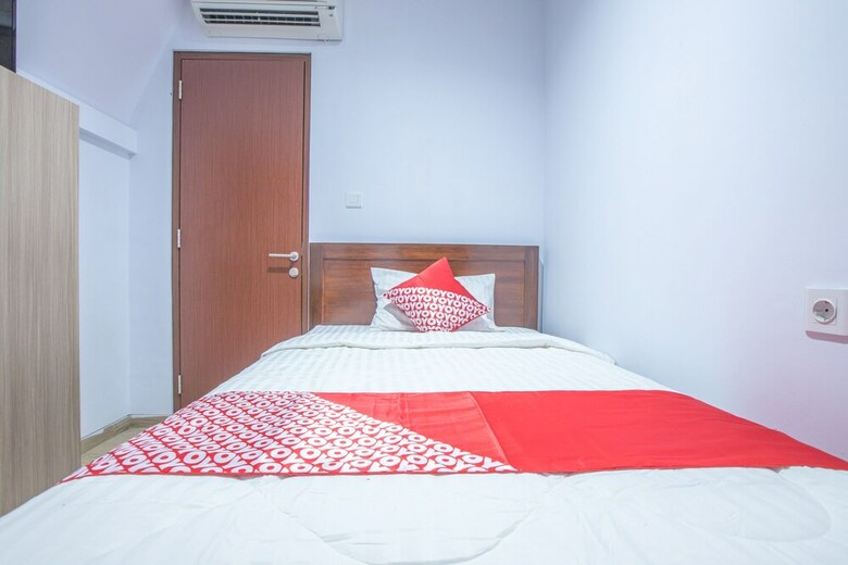 Hostal Oyo 1496 Weleri 07
