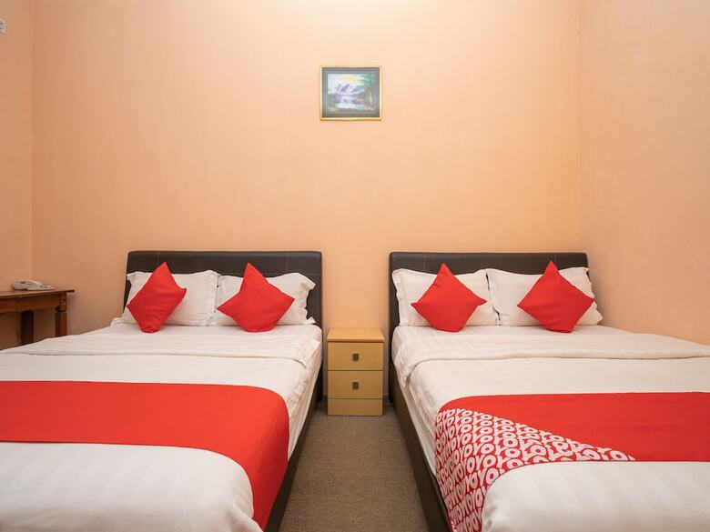 Oyo 89328 Sz Hotel
