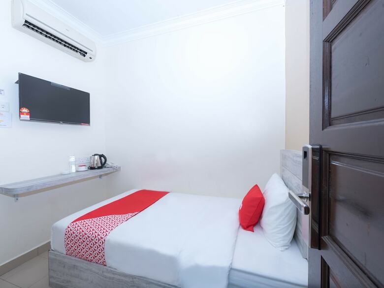 Oyo 89366 Spring Inn Hotel