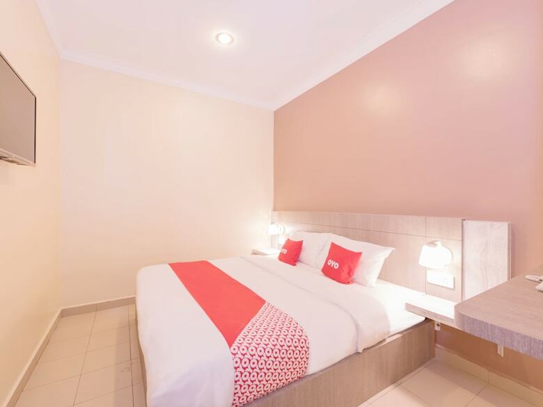 Oyo 89366 Spring Inn Hotel
