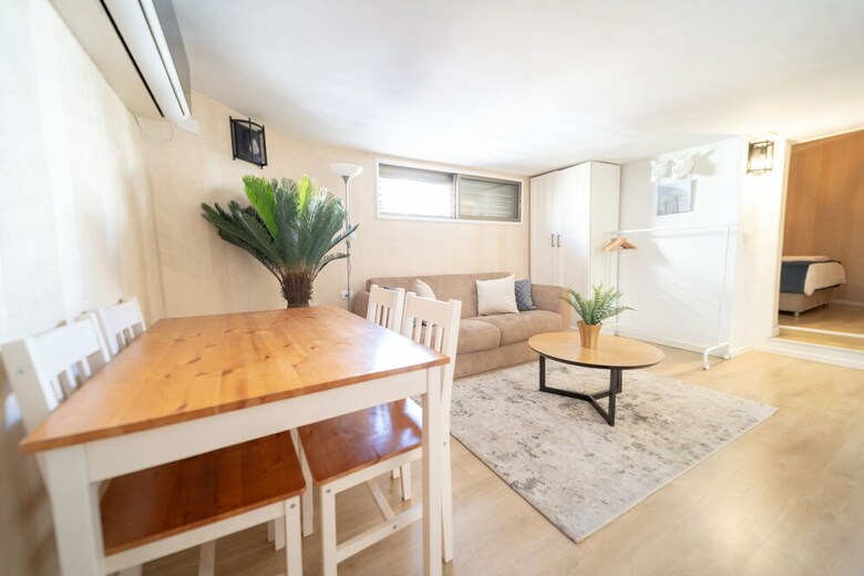 Amazing Apartment- 5 Min From The Beach