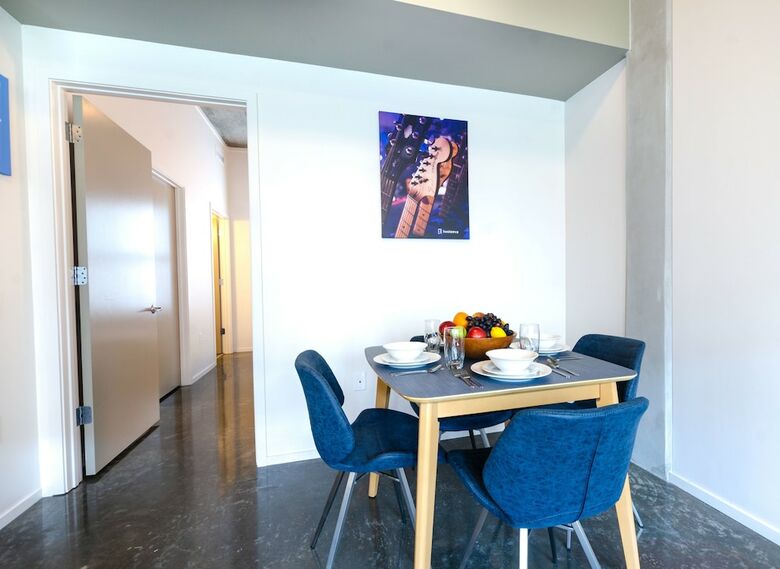 Acklen Luxury Condos By Hosteeva