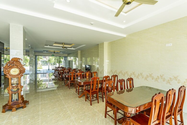 Oyo 325 Mai Hung Hotel