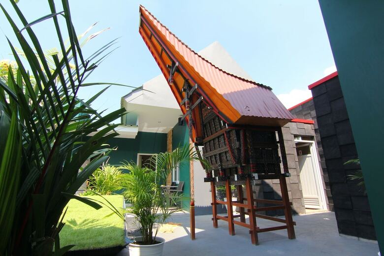 Hotel Cornel Coffee And Stay
