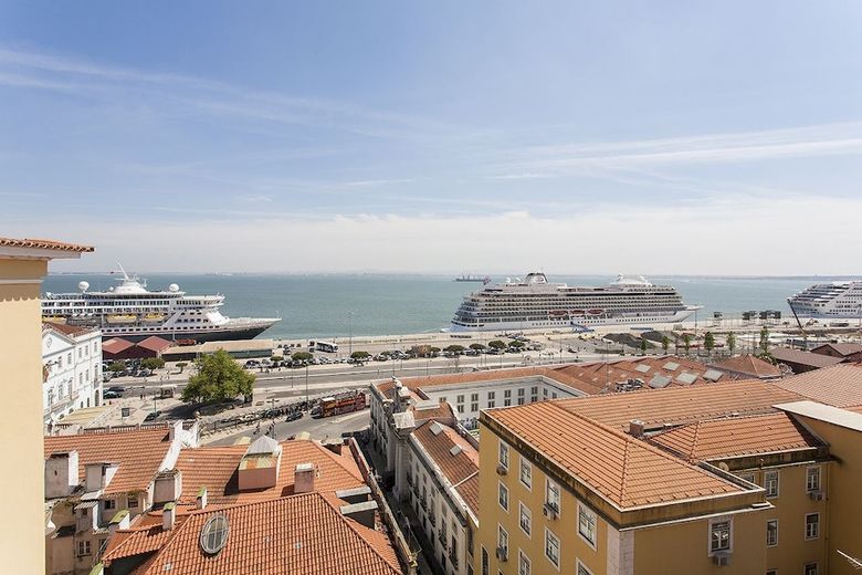 Alfama River Views Apartment Rentexperience