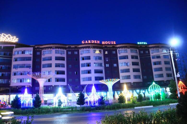 Garden Plaza Hotel