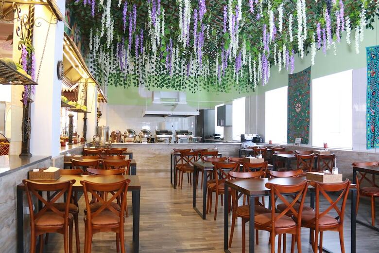 Garden Plaza Hotel