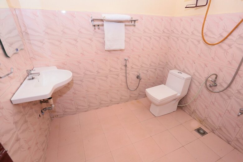 Hotel Dream Land Hill Residency